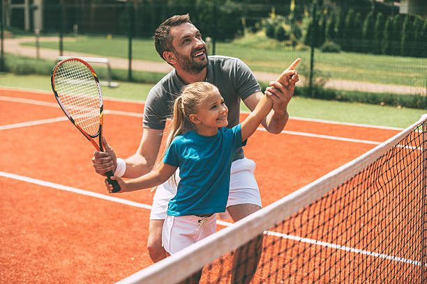 Aprende inglés con tenis: vocabulario en inglés sobre raquetas, pelotas, jugadores y reglas del tenis.